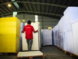 Giấy cắt khổ lớn